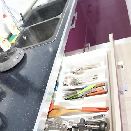 Endrit Apartment Vorë